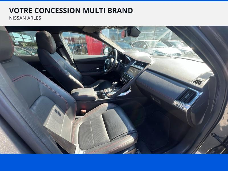 JAGUAR E-Pace d’occasion à vendre à ARLES chez MAS AUTO (Photo 14)